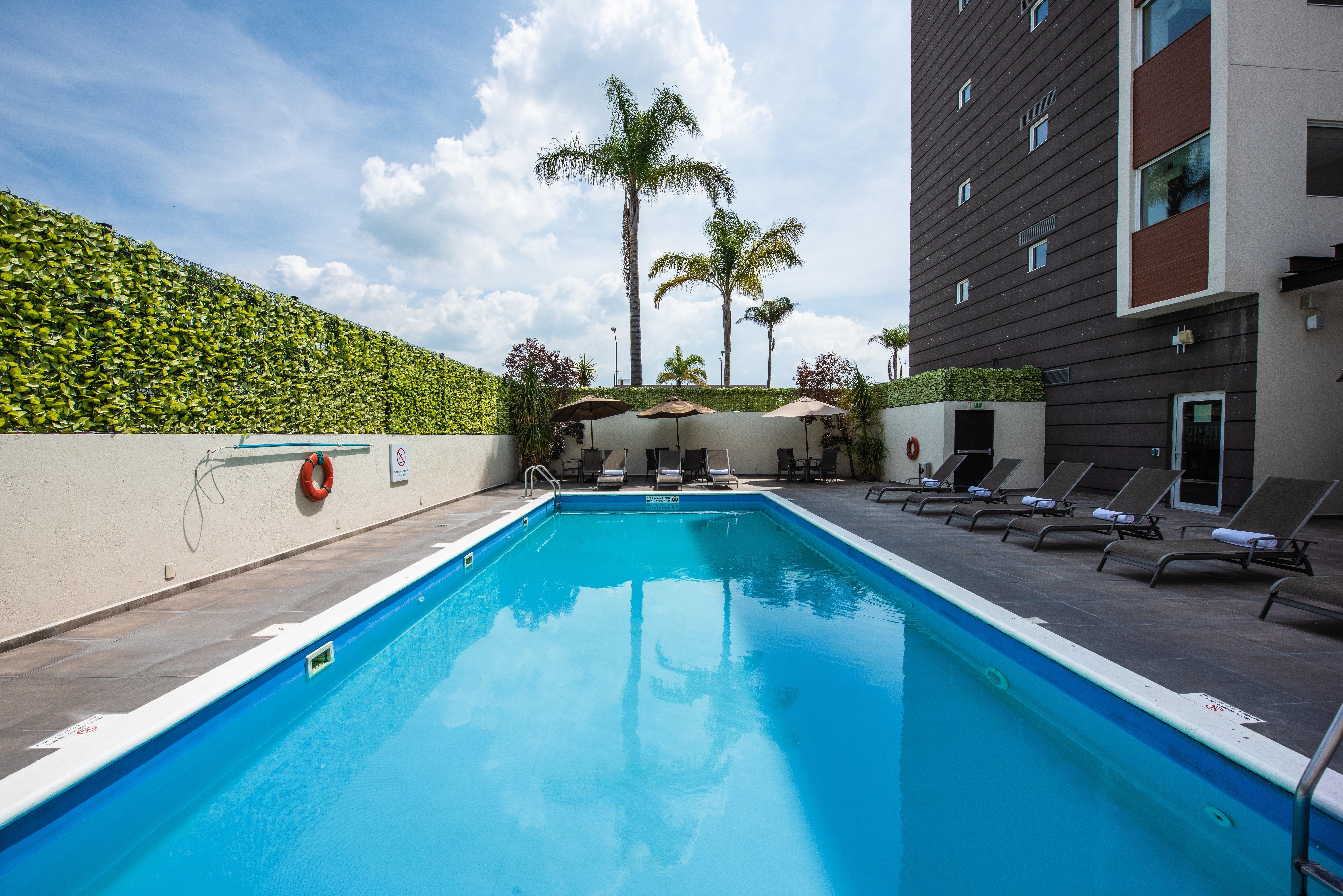 Holiday Inn Express And Suites Celaya By Ihg Exterior photo